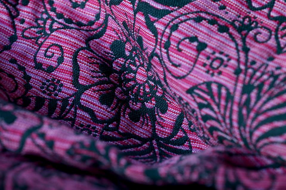 Yaro Ringsjal – Ava Contra Black Pink Random Wool