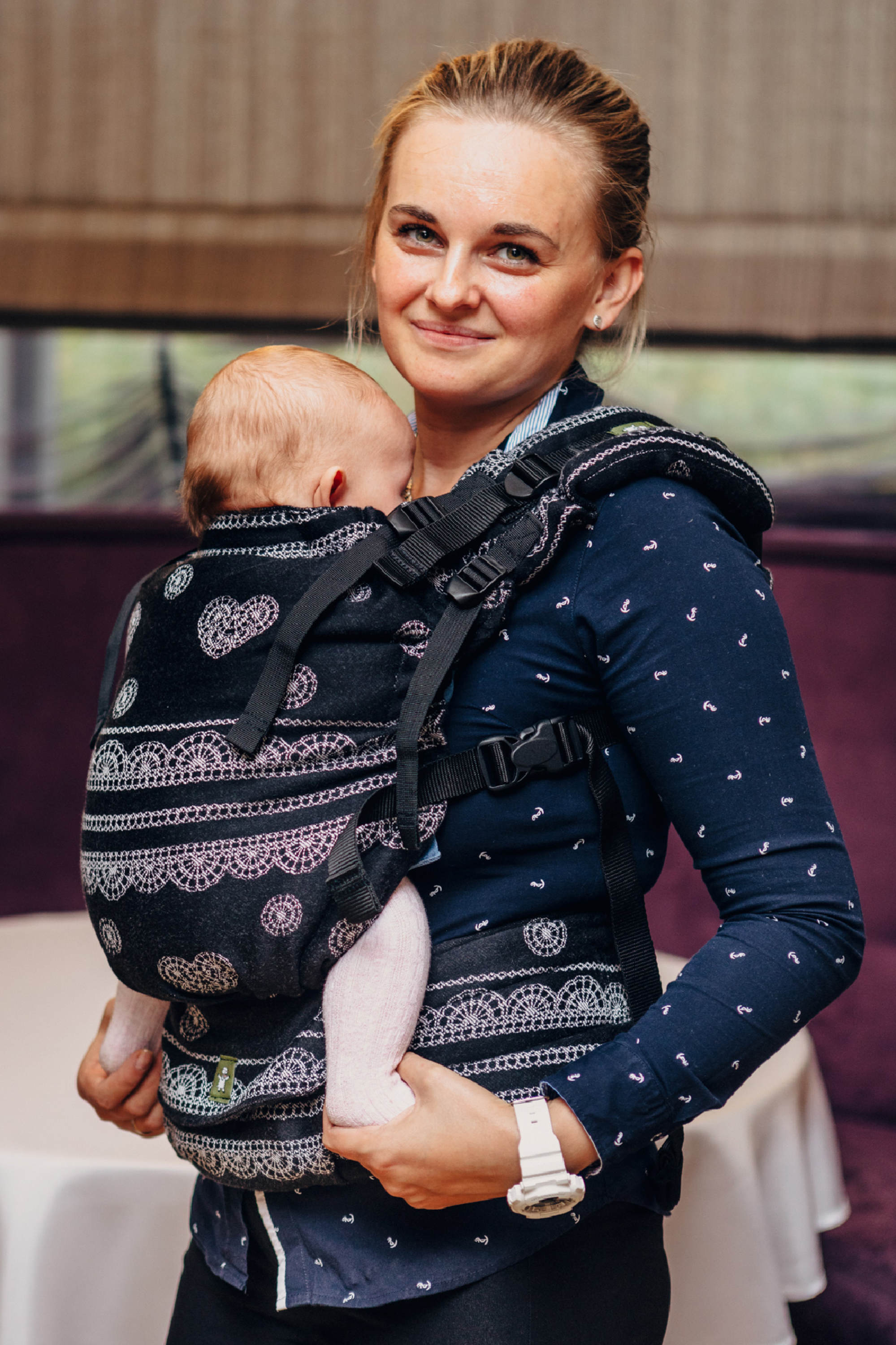 LennyUp Carrier – Glamorous Lace