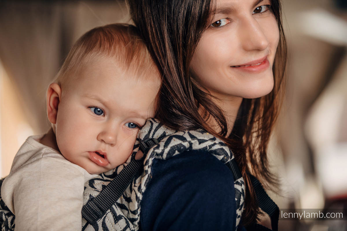 Luxury Lenny Lamb Buckle Onbuhimo – Chain Of Love