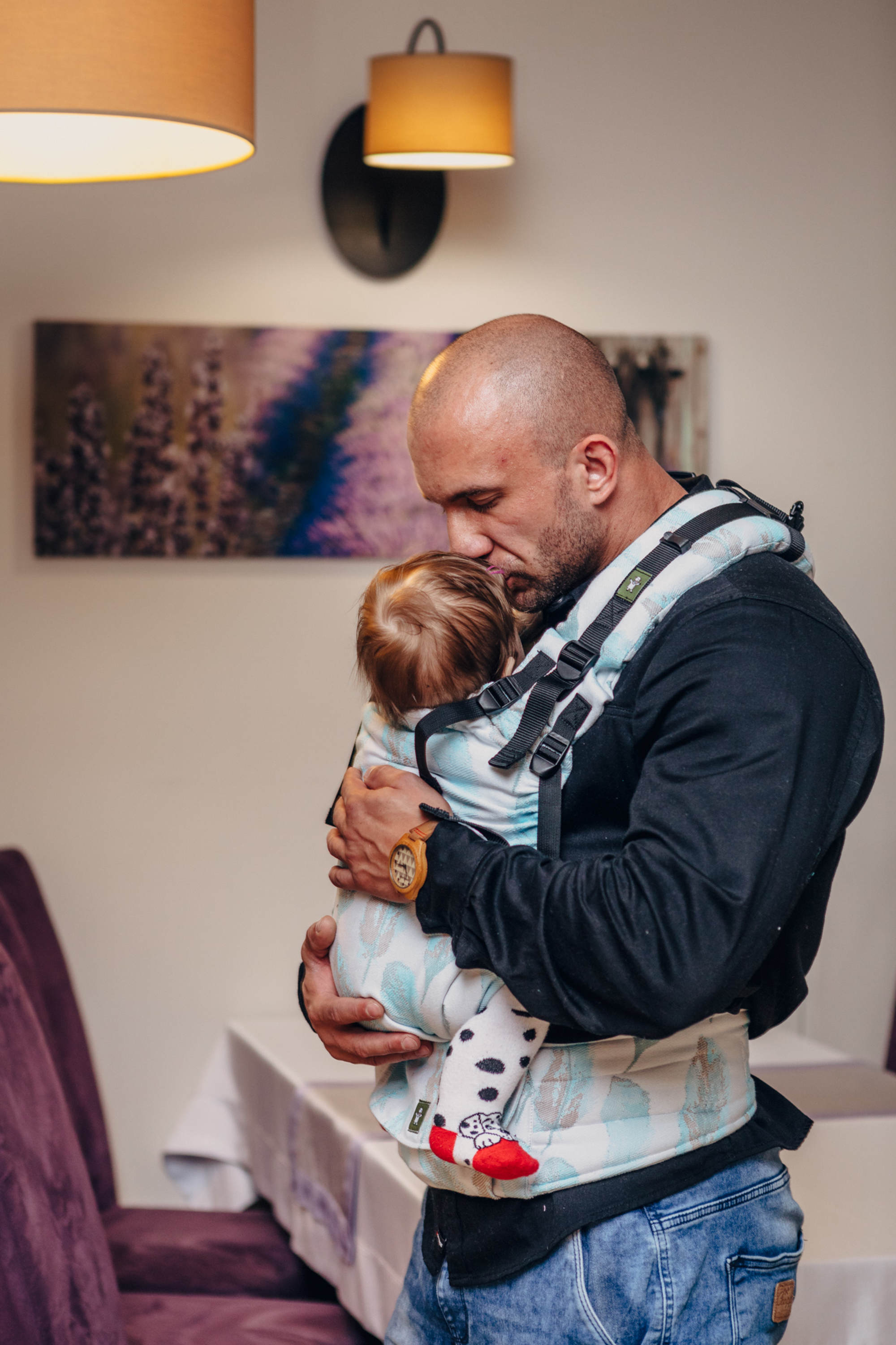 LennyUp Carrier – Painted Feathers White & Turquoise