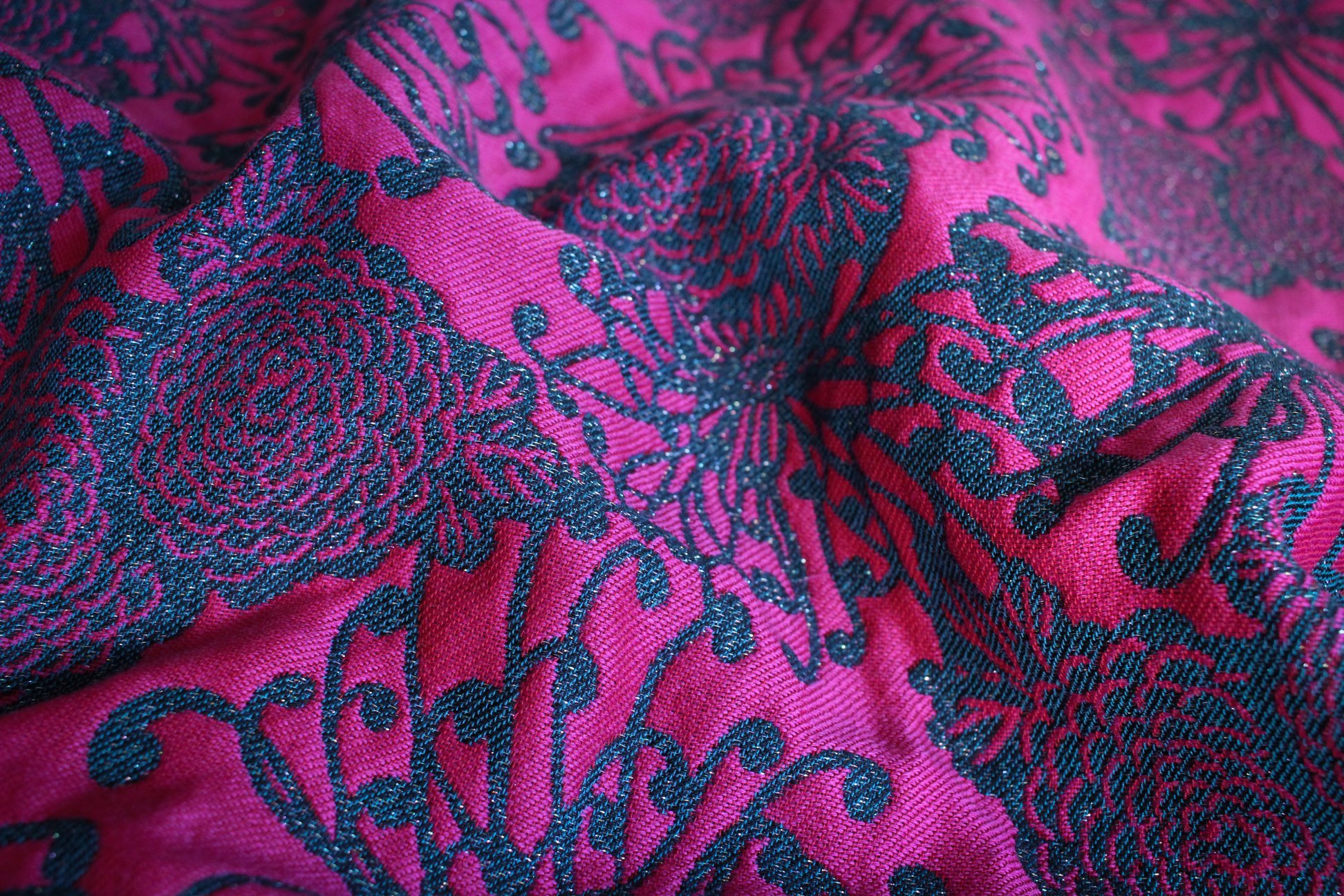 Yaro Ringsjal – Chrys Contra Black Pink Wool Glam