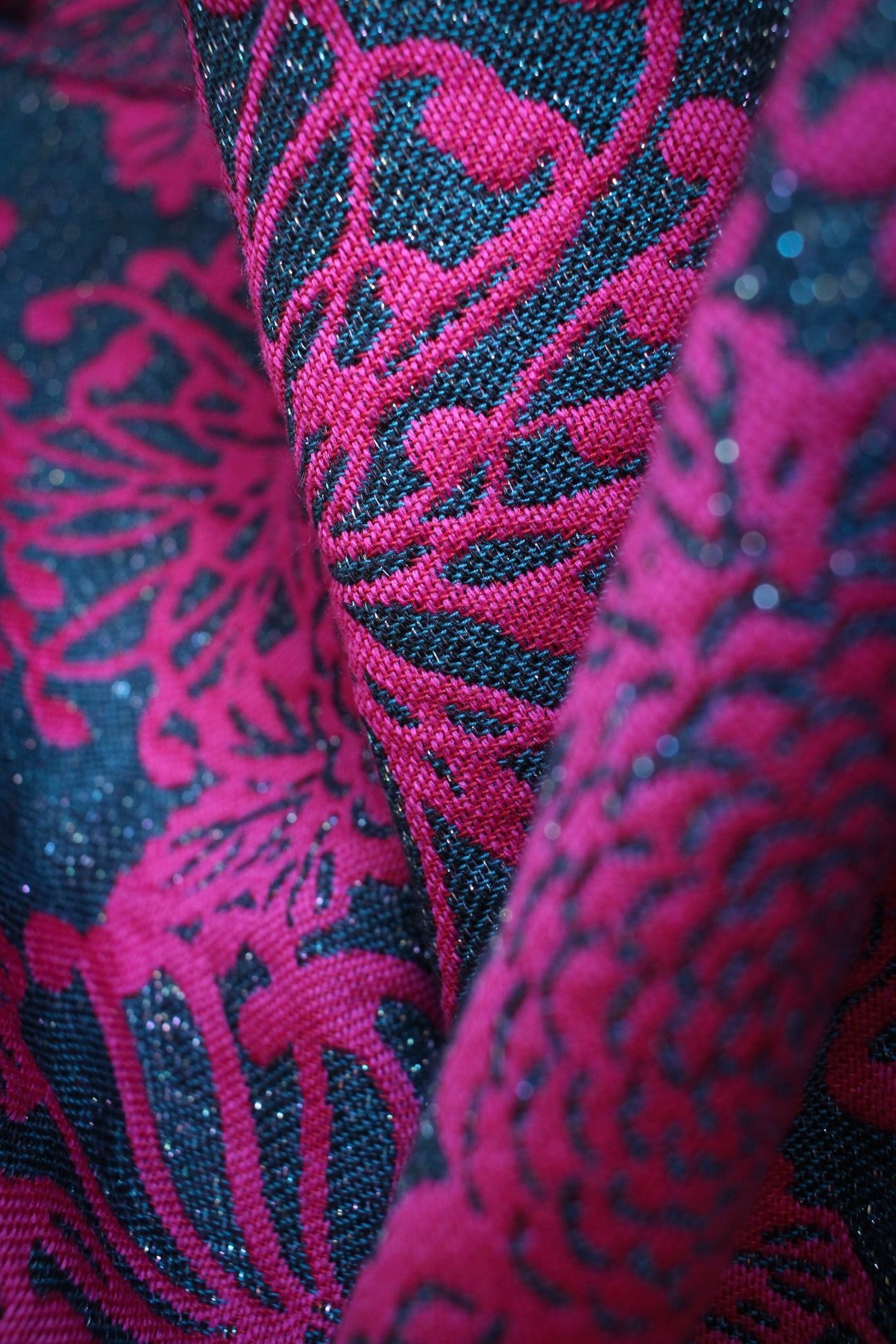 Yaro Ringsjal – Chrys Contra Black Pink Wool Glam