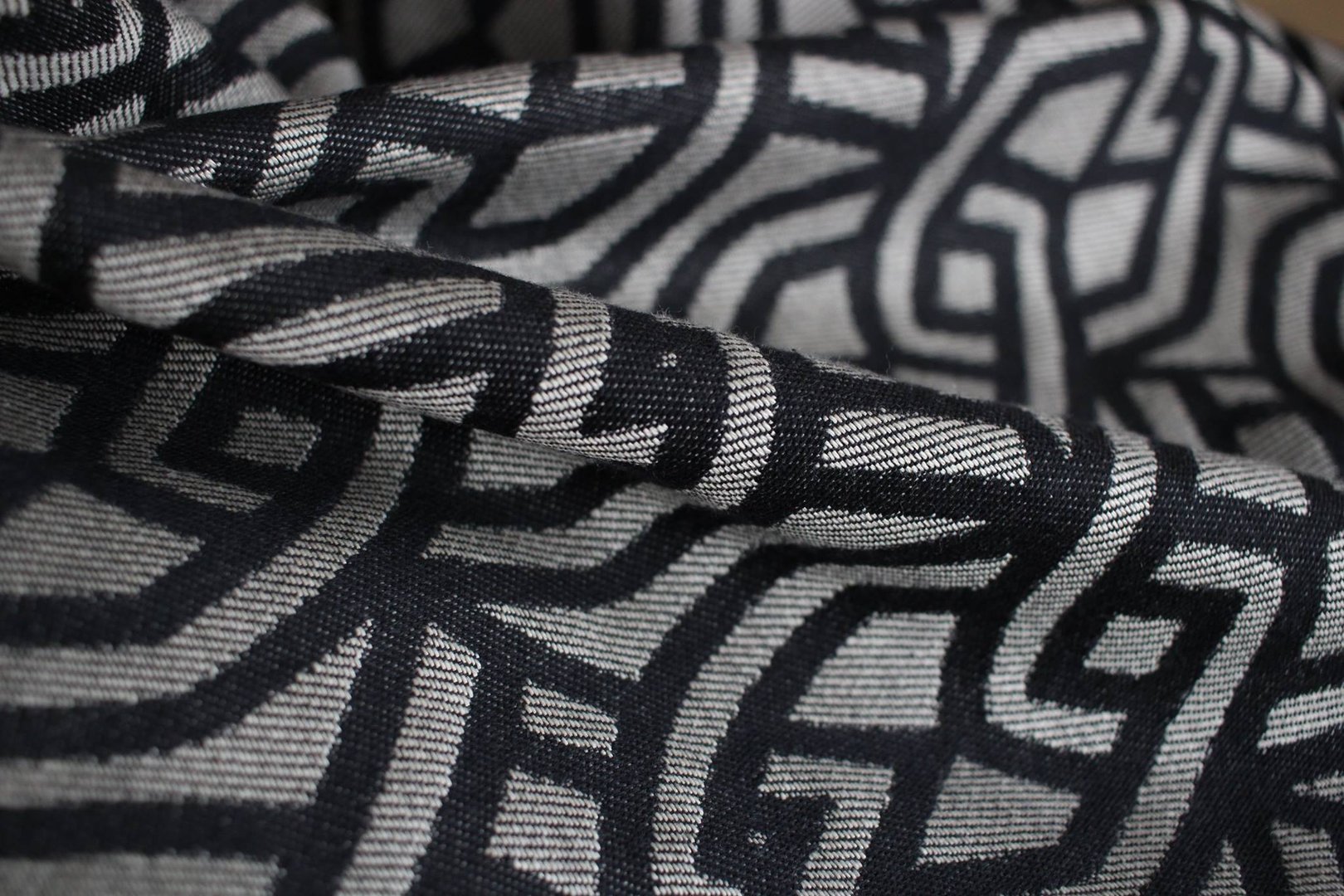 Yaro Ringsjal – Braid Black Natural Seacell