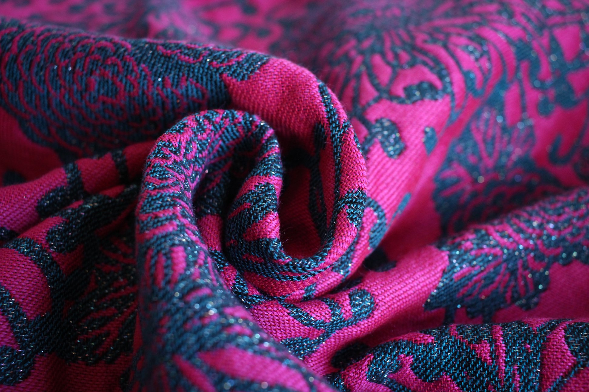 Yaro Ringsjal – Chrys Contra Black Pink Wool Glam