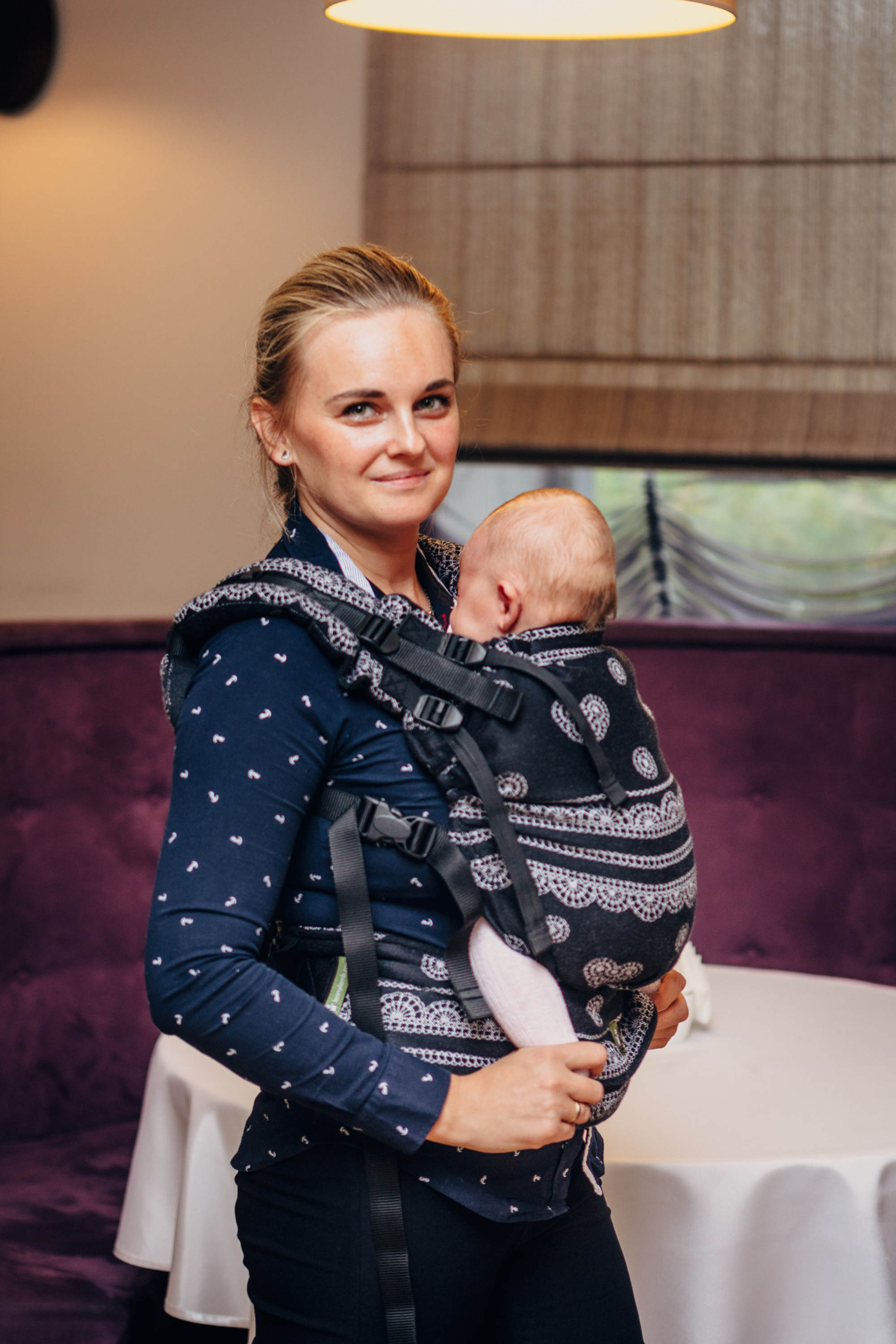 LennyUp Carrier – Glamorous Lace