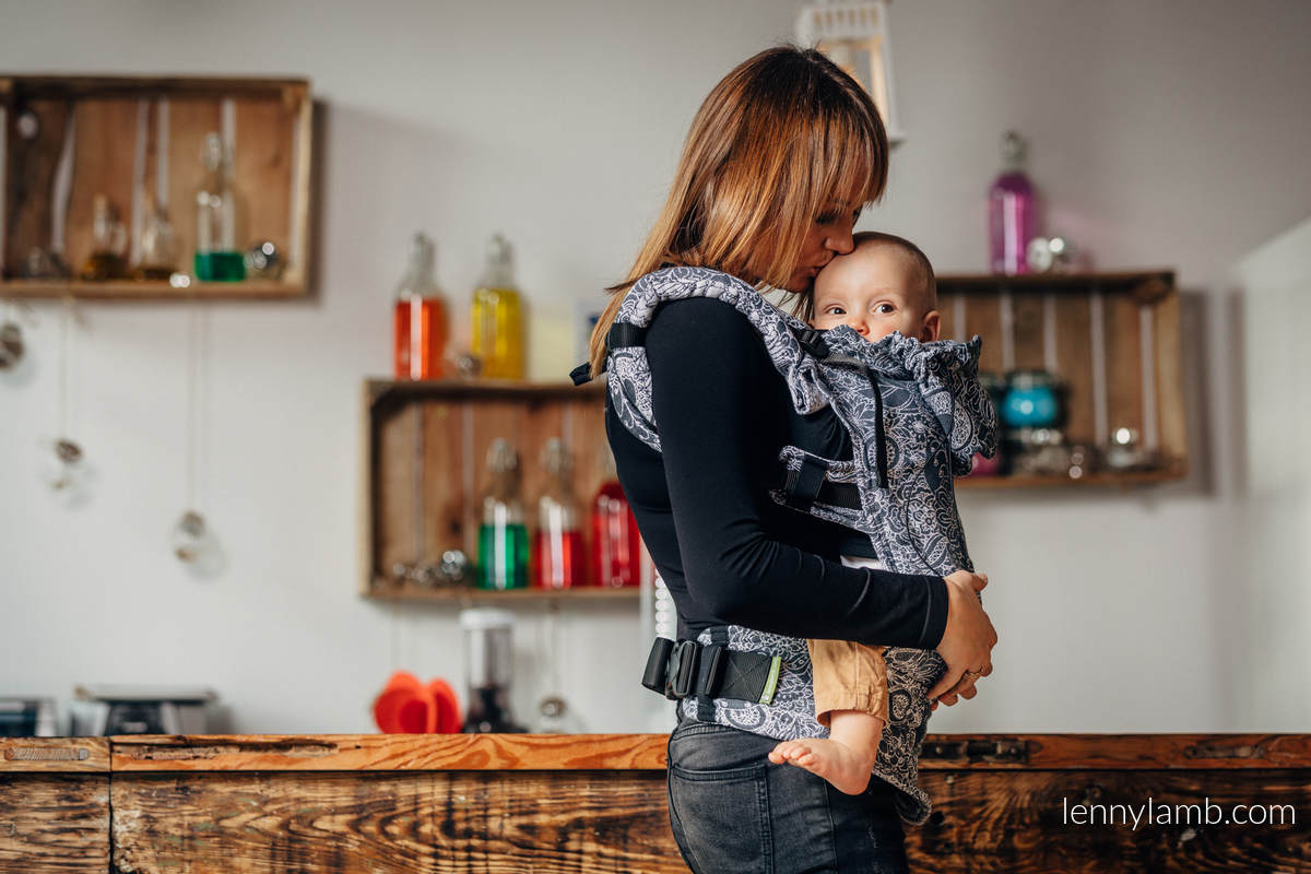 Lenny Lamb – Baby – Wild Wine Grey & White