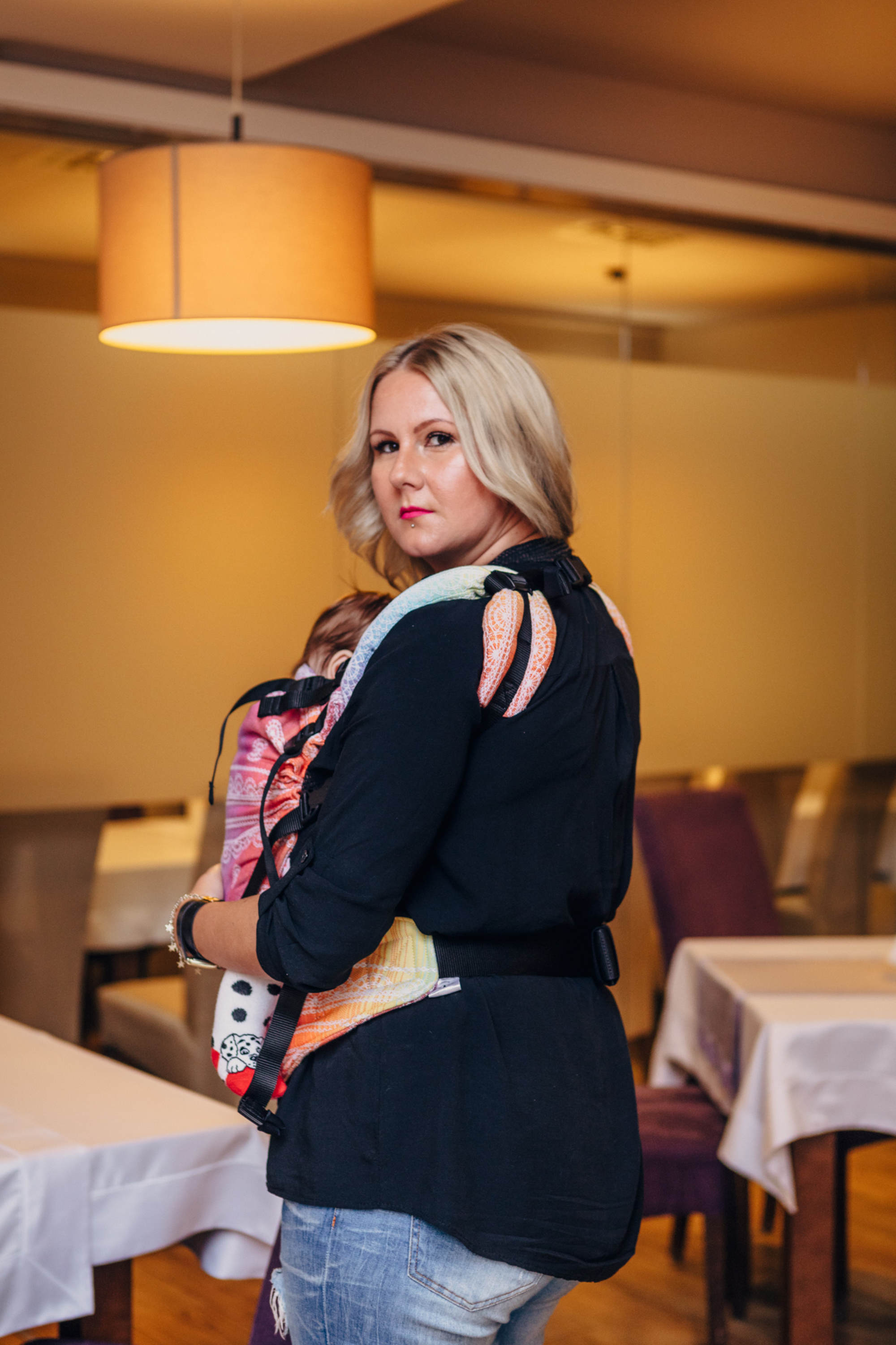 LennyUp Carrier – Rainbow Lace