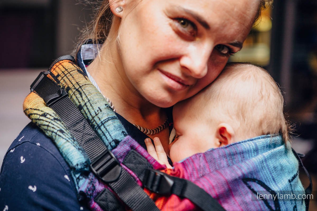 LennyUp Carrier – Symphony Rainbow Dark