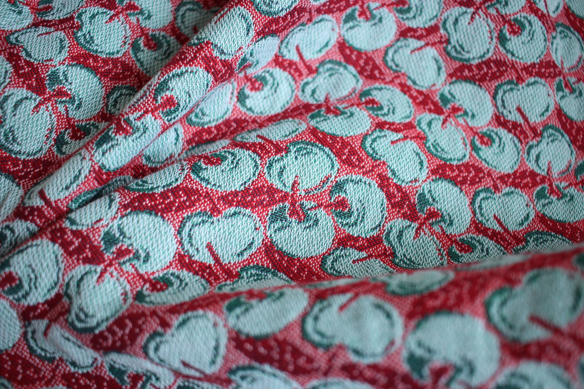 Yaro Ringsjal – Cherries Ultra Red Green