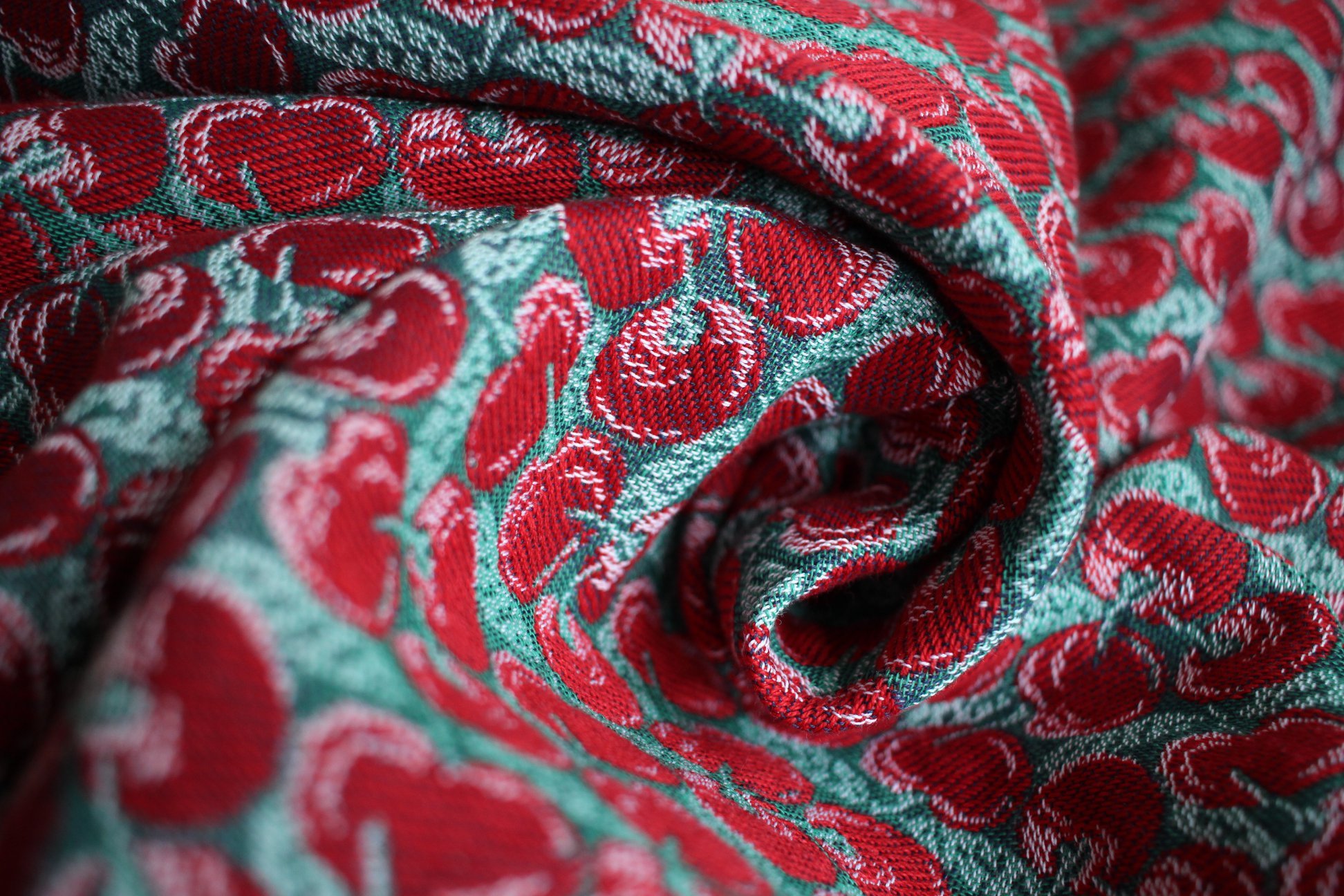 Yaro Ringsjal – Cherries Ultra Red Green