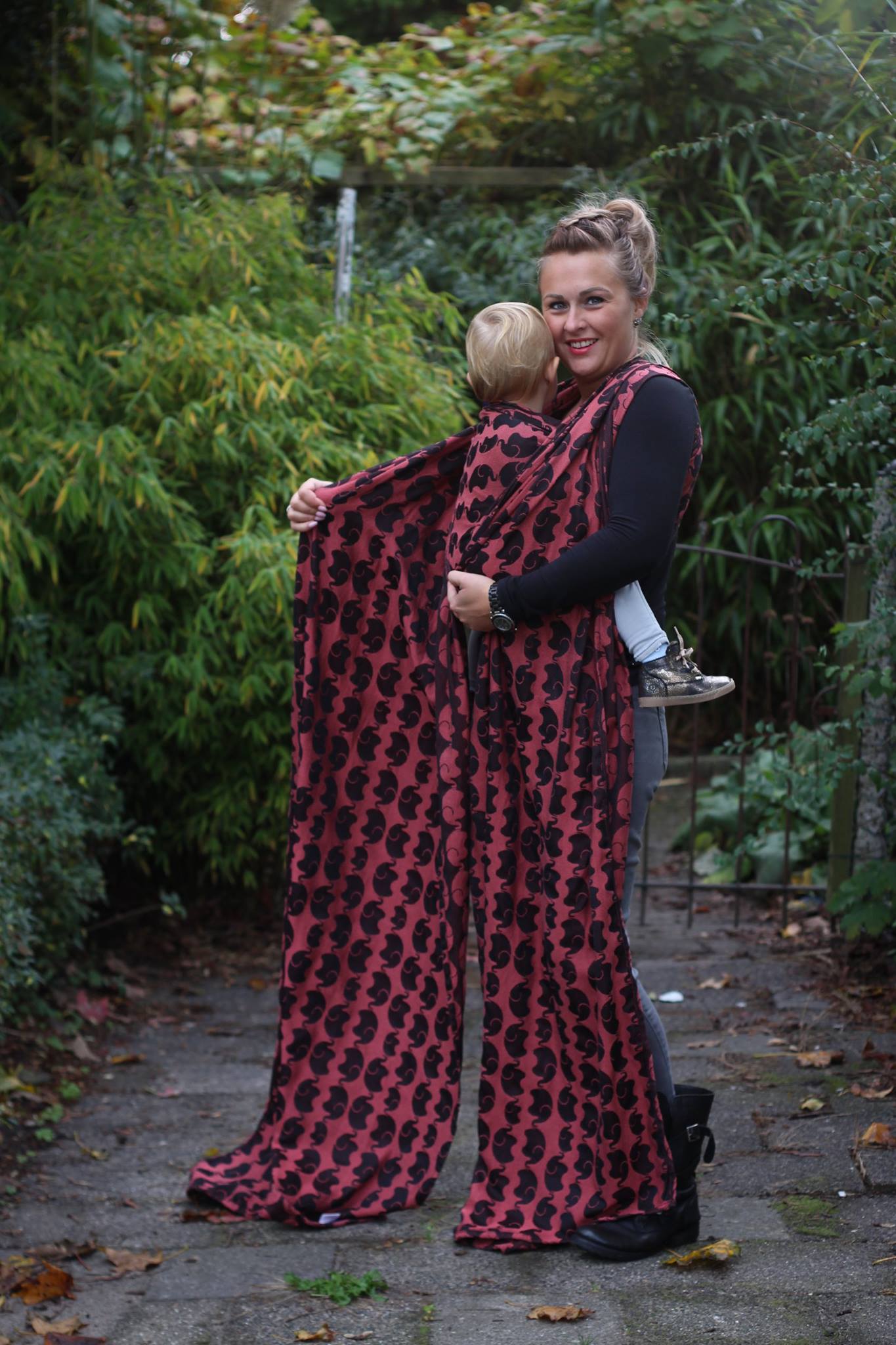 Yaro Elephants Black Corail Repreve Tencel