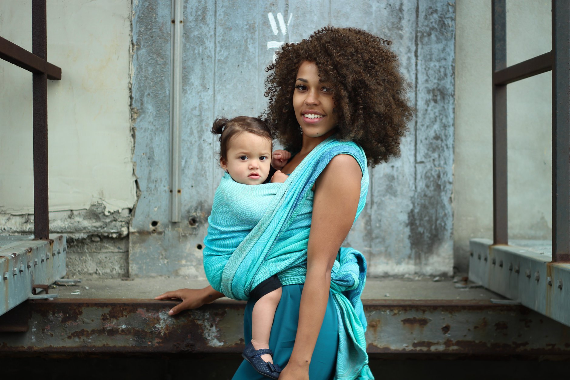 35325684_2092130774135303_2561742632497709056_o