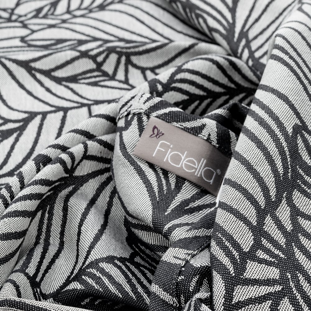 ring-sling-dancing-leaves-black-white_5